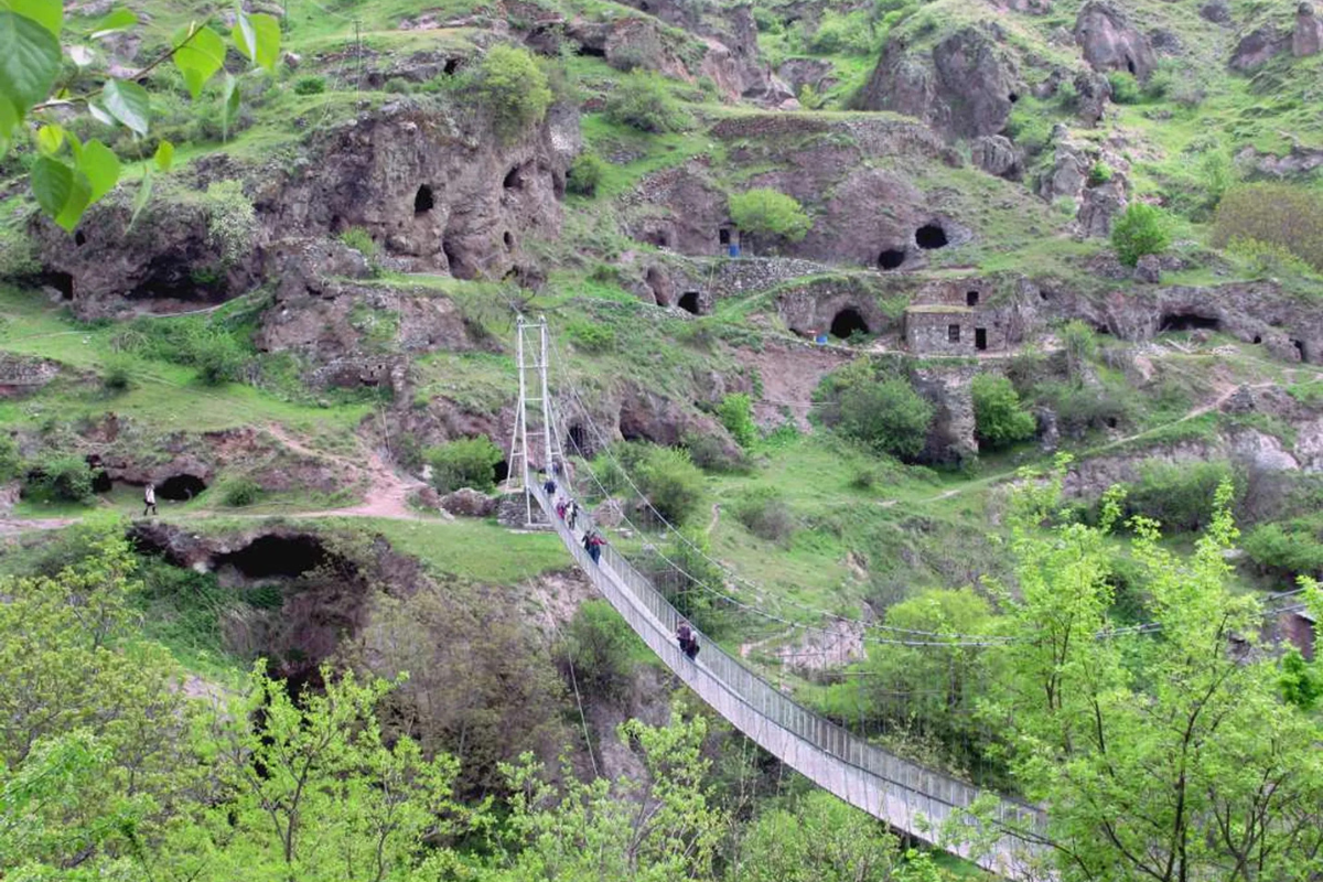 Save Armenian Monuments